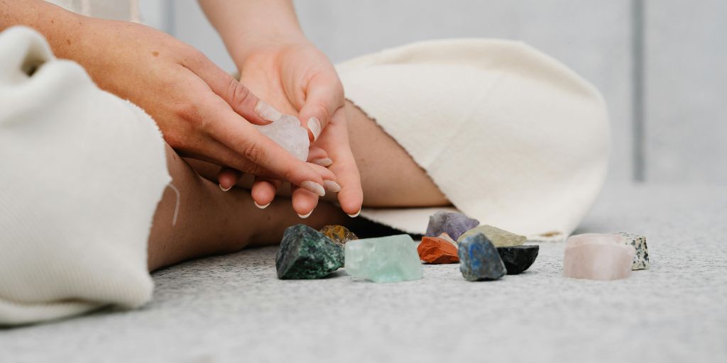 Different Purposes Of Customized Crystal Sets